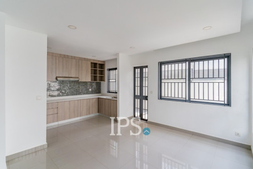 #FORSALE🏠 វីឡាភ្លោះ 4 បន្ទប់គេង -​📍ជីបម៉ុង Landmark 60M, ភ្នំពេញ
