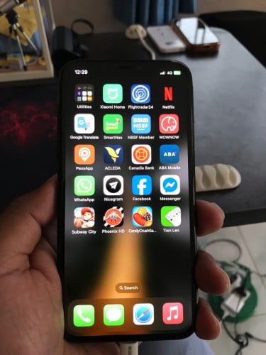 លក់ iPhone XS 64g  ថ្ម90% អេក្រង់gx អត់ស្កេន កាំរ៉ាក្រោយដើរ2xមុខដើរធម្មតា