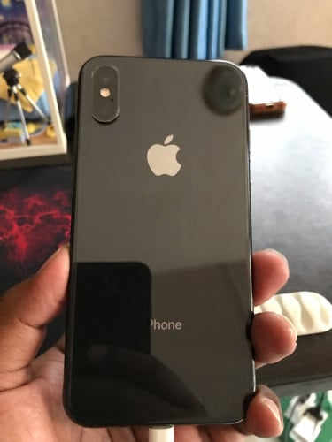 លក់ iPhone XS 64g  ថ្ម90% អេក្រង់gx អត់ស្កេន កាំរ៉ាក្រោយដើរ2xមុខដើរធម្មតា