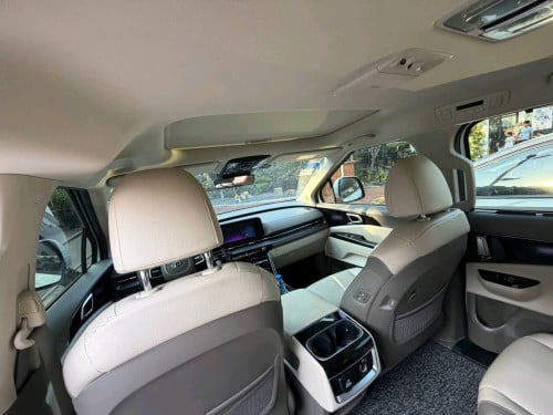 * Kia Canival 2021 Full Options ម៉ាស៊ូត ( ទឹកថ្នាំសុិនមួយជុំ)