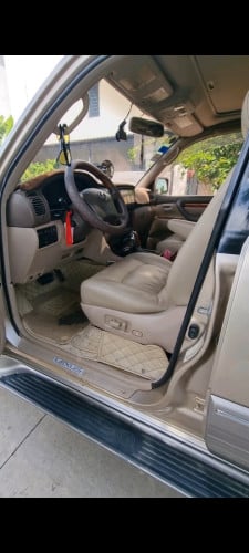ឡានលក់ Lexus470ហ្គាសហើយតំលៃ10800$