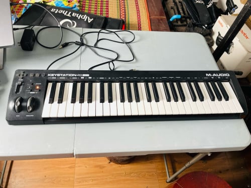 លក់ M-Audio Keystation 49 MK3 តម្លៃ65$ Keyborad ល្អសម្រាប់អ្នកធ្វេីភ្លេង