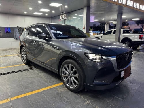 រថយន្ត Mazda CX- 60.  ថ្មី 99%  លក់បន្ទាន់