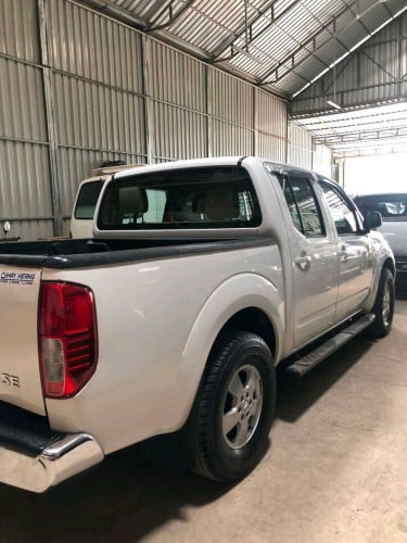 លក់ឡានធូរថ្លៃNissan Navara ឆ្នាំ2012 ប៉ុង2អូតូកាប់ពីតាស់