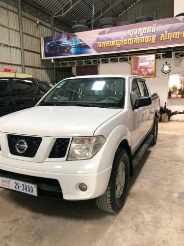 លក់ឡានធូរថ្លៃNissan Navara ឆ្នាំ2012 ប៉ុង2អូតូកាប់ពីតាស់