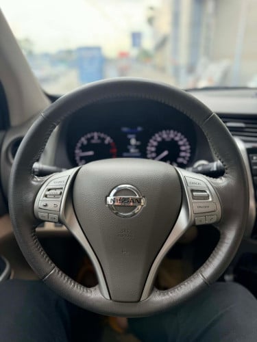 ស្អាតលះ Nissan navara  2019 FULL ពេញ CAMERA 360 សុីន1ជុំ