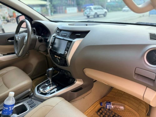 ស្អាតលះ Nissan navara  2019 FULL ពេញ CAMERA 360 សុីន1ជុំ