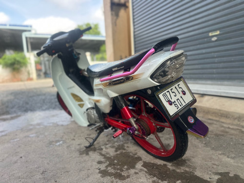 វត្ថុបុរាណ   Old school Vespa ជំនាន់បារាំង របស់កម្រមាន.ត្រឹមត្រូវ