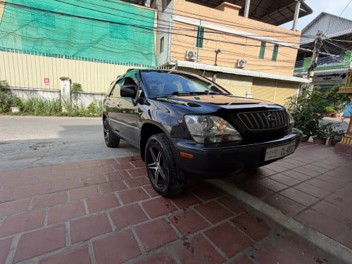 លក់ RX300.01.ប៉ុង1 ឡេហ្សើរសុិន ឡានថ្មីថ្នាំសុិ90%