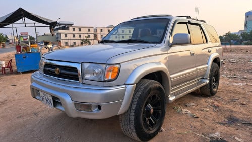 លក់ឡានធូរថ្លៃ Toyota 4Runner ឆ្នាំ1998 ប៉ុង2ប្រើហ្គាស+សាំង