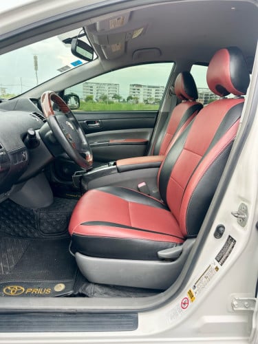 ឡានលក់ Toyota Prius 06 full option ពណ័ស