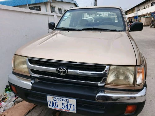 លក់ឡានធូរថ្លៃToyota Tacoma ឆ្នាំ1999 V4 ប៉ុង1