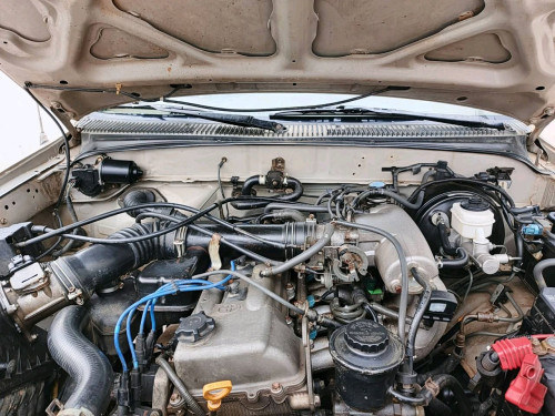 លក់ឡានធូរថ្លៃToyota Tacoma ឆ្នាំ1999 V4 ប៉ុង1