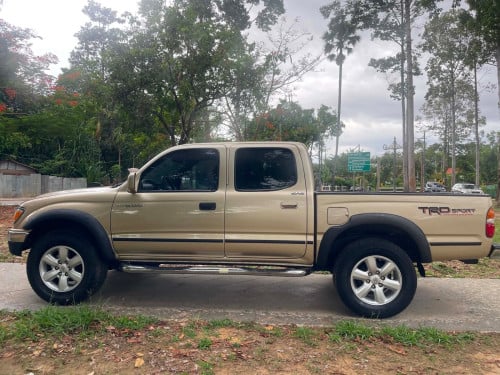 ឡានលក់បងប្អូនToyota Tacomaឆ្នាំ2001ប៉ុង1សាំងហ្គាស់ហើយស្រេចតំលៃត្រឹមតែ9500$ចរចារខ្លះរៀបចំហើយស្រេច