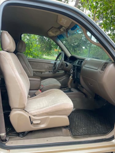 ឡានលក់បងប្អូនToyota Tacomaឆ្នាំ2001ប៉ុង1សាំងហ្គាស់ហើយស្រេចតំលៃត្រឹមតែ9500$ចរចារខ្លះរៀបចំហើយស្រេច