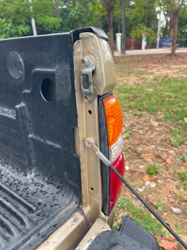 ឡានលក់បងប្អូនToyota Tacomaឆ្នាំ2001ប៉ុង1សាំងហ្គាស់ហើយស្រេចតំលៃត្រឹមតែ9500$ចរចារខ្លះរៀបចំហើយស្រេច