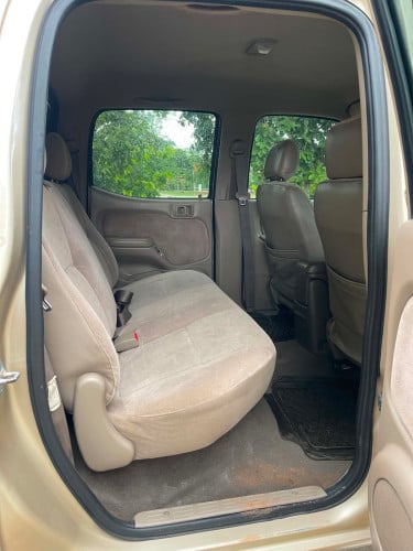 ឡានលក់បងប្អូនToyota Tacomaឆ្នាំ2001ប៉ុង1សាំងហ្គាស់ហើយស្រេចតំលៃត្រឹមតែ9500$ចរចារខ្លះរៀបចំហើយស្រេច