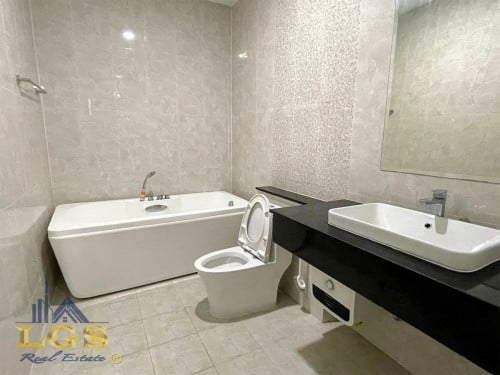 វីឡាភ្លោះ សម្រាប់ជួល | Twin Villa for Rent