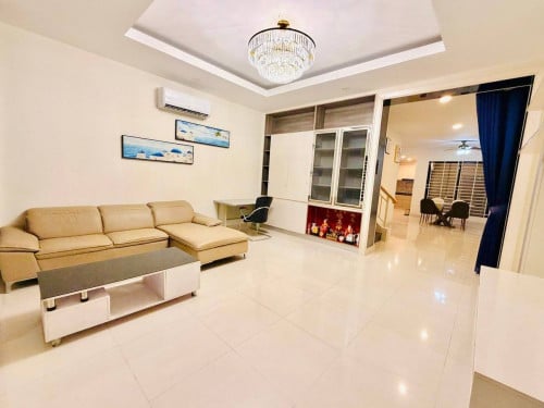 🏡 LA Villa for Rent at Borey Peng Huoth Boeung Snor (Delta Project)