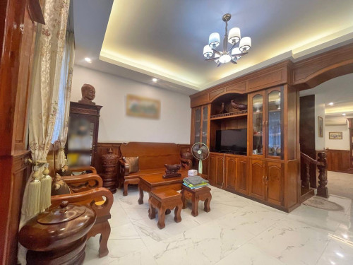 🏡 វីឡាកូនកាត់ កែង(LB) សម្រាប់ជួល ក្នុងបុរី អ័រគីដេវីឡា ដឹរ៉ូយ៉ាល់