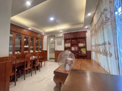 🏡 វីឡាកូនកាត់ កែង(LB) សម្រាប់ជួល ក្នុងបុរី អ័រគីដេវីឡា ដឹរ៉ូយ៉ាល់