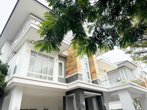 🏡 Villa Queen for Rent
