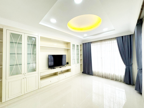 🏡 Villa Queen for Rent