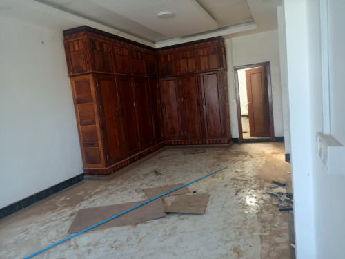 🏦House Available for Urgent Sale at a Special Price (Negotiable).