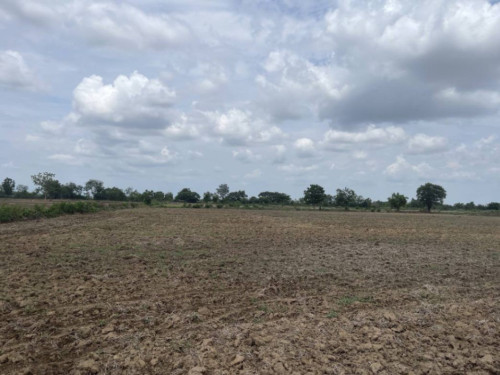 ๐ฆLand Available for Urgent Sale at a Special Price (Negotiable).