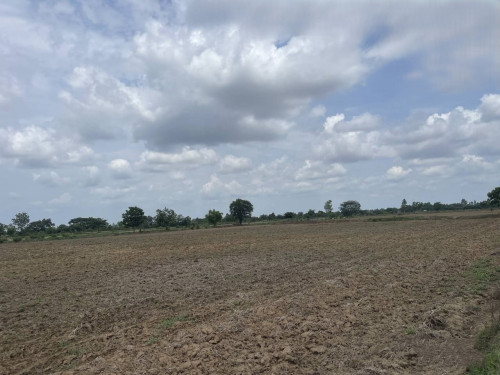 ๐ฆLand Available for Urgent Sale at a Special Price (Negotiable).