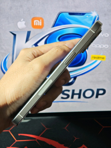 📱iPhone 15 Pro Max LL/A 💾Storage 512G🔋Battery Health 92%✅នៅស្អាត98.5%👉មានថែមឆ្នាំងសាក+ខេស