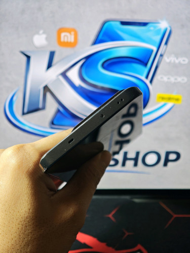 📱Redmi K60 Ultra / China  💾RAM24G+16G/ Storage1T=1024G✅នៅស្អាត98%👉មានថែមឆ្នាំងសាក+ខេសស្គ្រីន