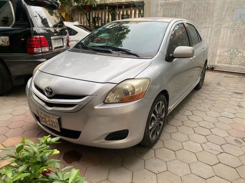 តូយូតា Yaris S 2007 ឆ្វេងស៊ីន ៤ ម៉ាស៊ីន