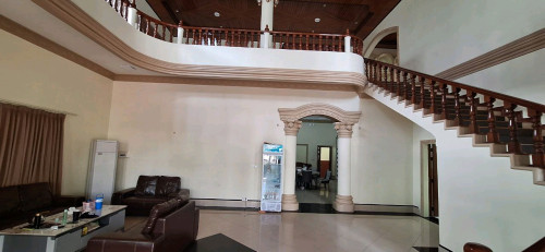 06 bedroom Building for rent