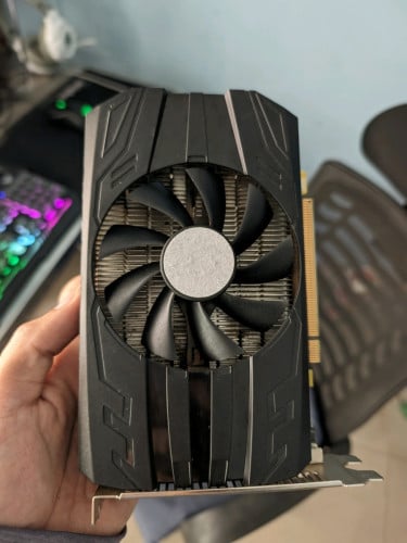 1050 ti 4Gb 1 45$ មាន២គ្រាប់ GT730 4Gb 30$