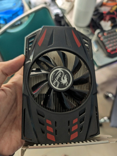 1050 ti 4Gb 1 45$ មាន២គ្រាប់ GT730 4Gb 30$