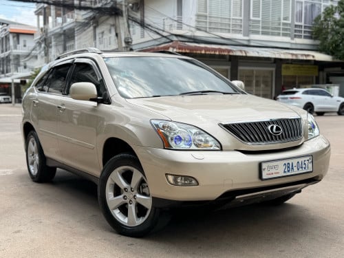 2004 - ទឹក​ថ្នាំ​ សុីនមួយជុំ​