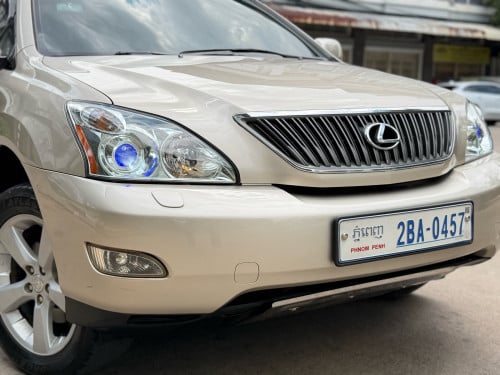 2004 - ទឹក​ថ្នាំ​ សុីនមួយជុំ​