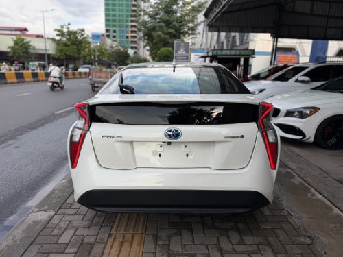 2016 Prius (opt4) កៅអី​ចុច​ wireless charge BSM ក្រដាស់ពន្ធ​