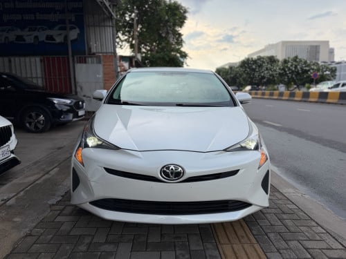 2016 Prius (opt4) កៅអី​ចុច​ wireless charge BSM ក្រដាស់ពន្ធ​