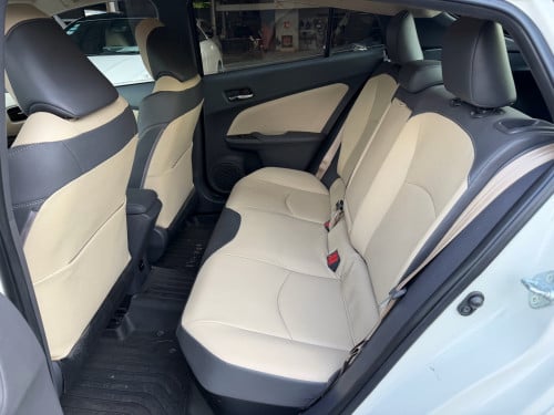 2016 Prius (opt4) កៅអី​ចុច​ wireless charge BSM ក្រដាស់ពន្ធ​