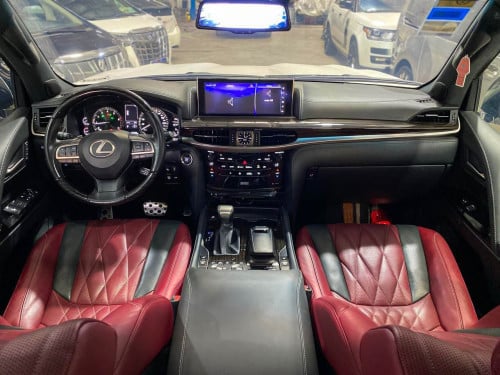 2021 Lexus 570 黑Kuro (1xxxx km公里)