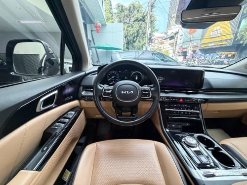 2022 KIA CARNIVAL 11កៅអី Full option