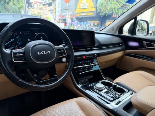 2022 KIA CARNIVAL 11កៅអី Full option