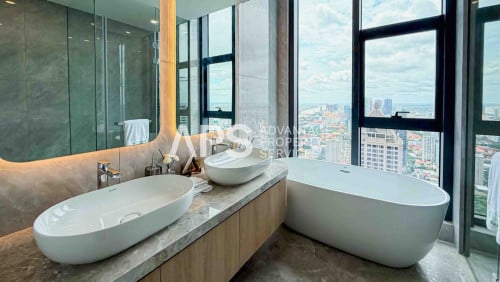 3 Bedroom Condo For Sale - | BKK1 | Phnom Penh