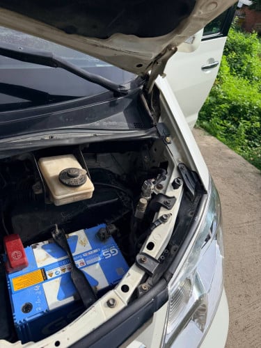 Alphard 04 ម៉ាសុីន6 ប៉ុង1 មានហ្គាសរួច ឡានស្អាត