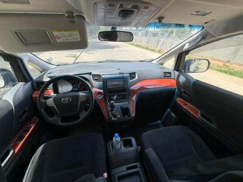 ALPHARD 2012