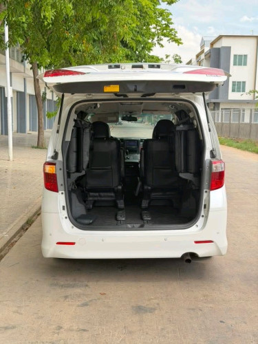 ALPHARD 2012