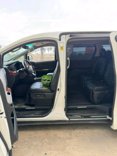 ALPHARD 2012