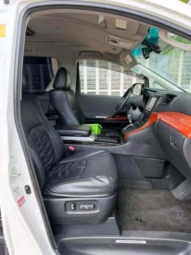 ALPHARD 2012